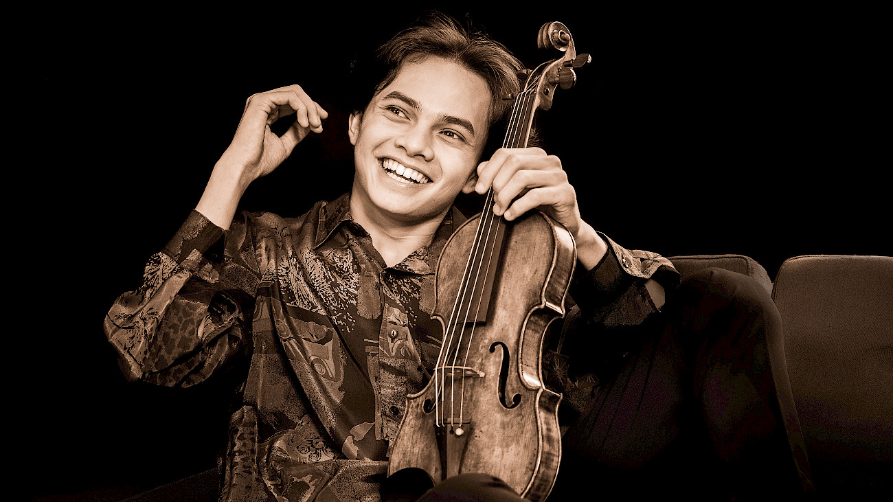 Raphael Nussbaumer interpretiert Lalo – Symphonie espagnole